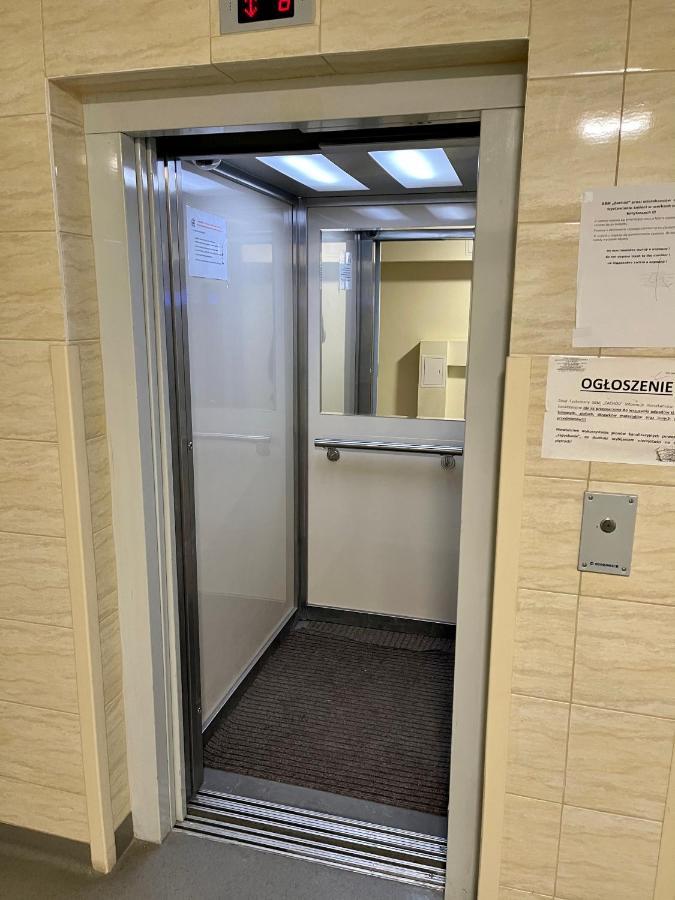Super Apartament Green Rondo Onz Metro Nowe Wifi 300 Mb/S Aircondition Netflix Spotify وارسو المظهر الخارجي الصورة
